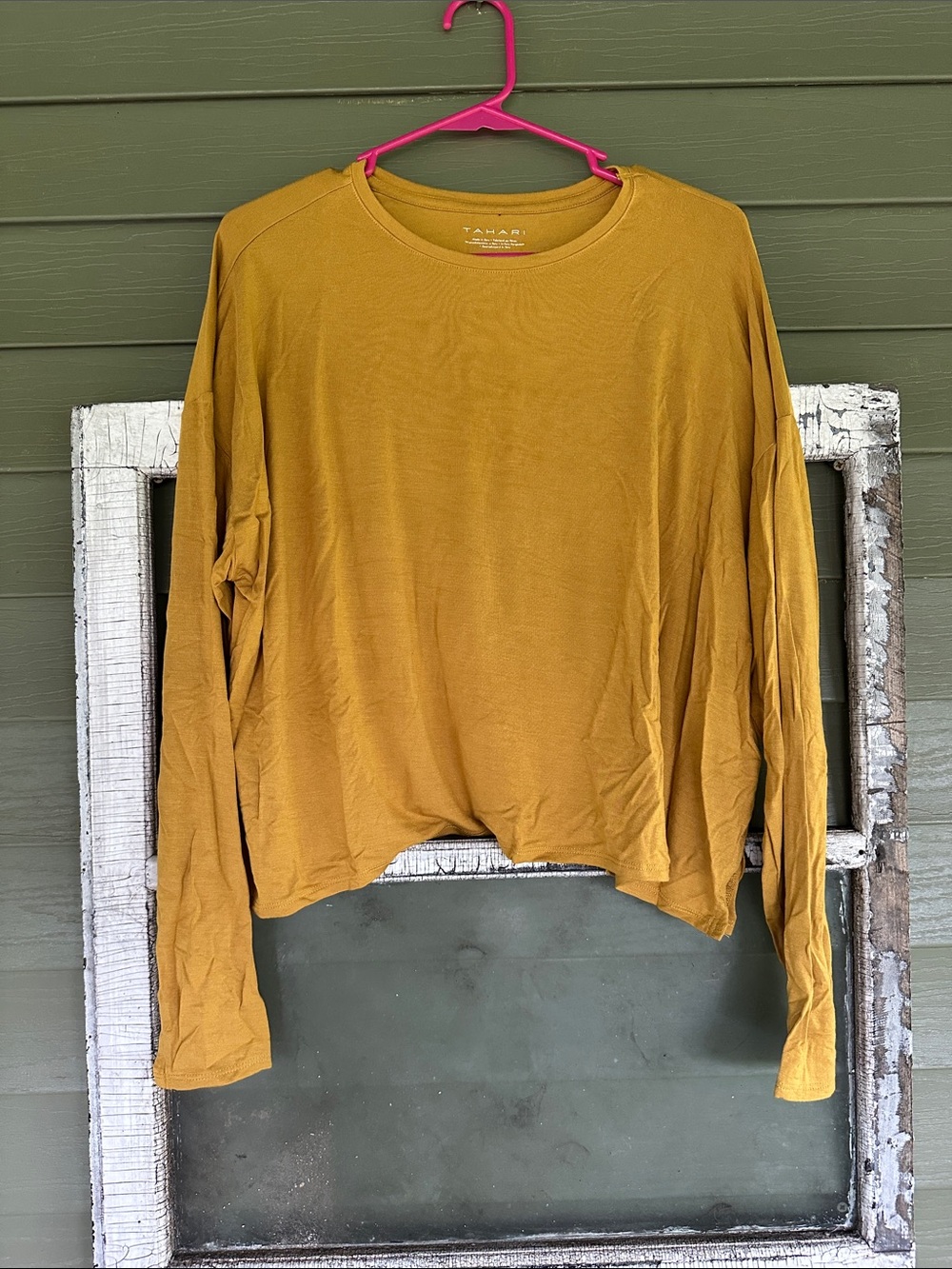Tahari Women's Mustard Yellow Long-Sleeve Crewneck Top